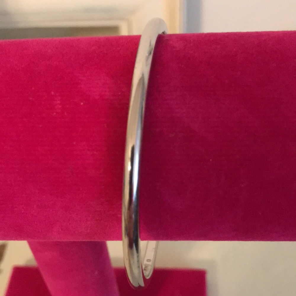 Monet silver bangle 1/4” wide - Picture 2 of 8